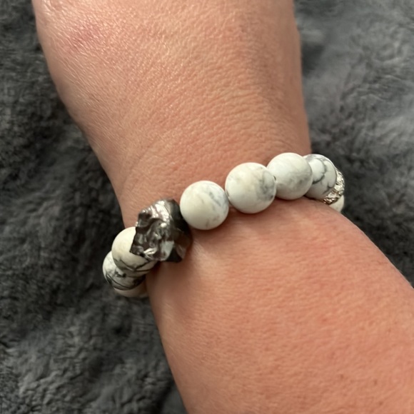 Beaded bracelet similar to The Lace Project - Picture 4 of 4